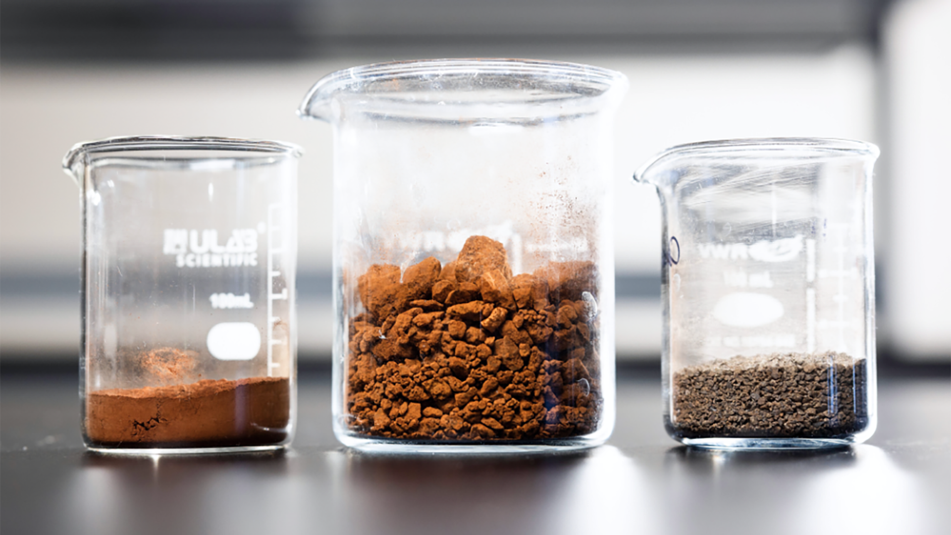 Making clean iron through a low-carbon process