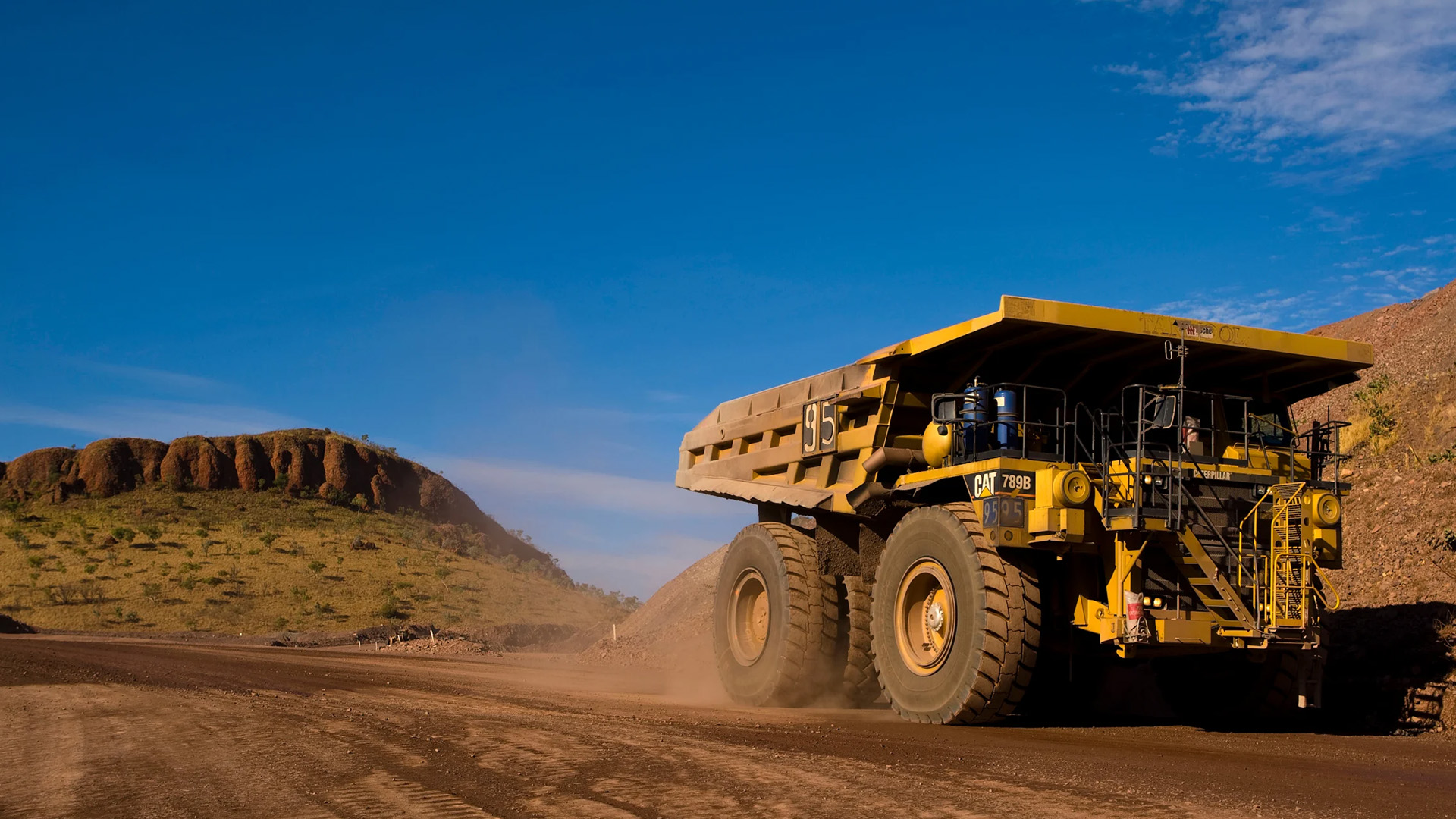 Mining haul truck