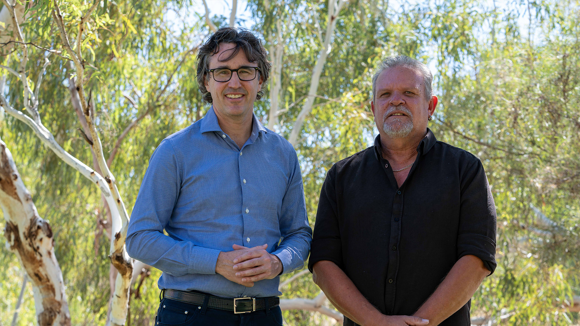 Rio Tinto Iron Ore Chief Executive, Simon Trott, with Pinikura Traditional Owner and Chairperson of PKKP Aboriginal Corporation, Terry Drage. 