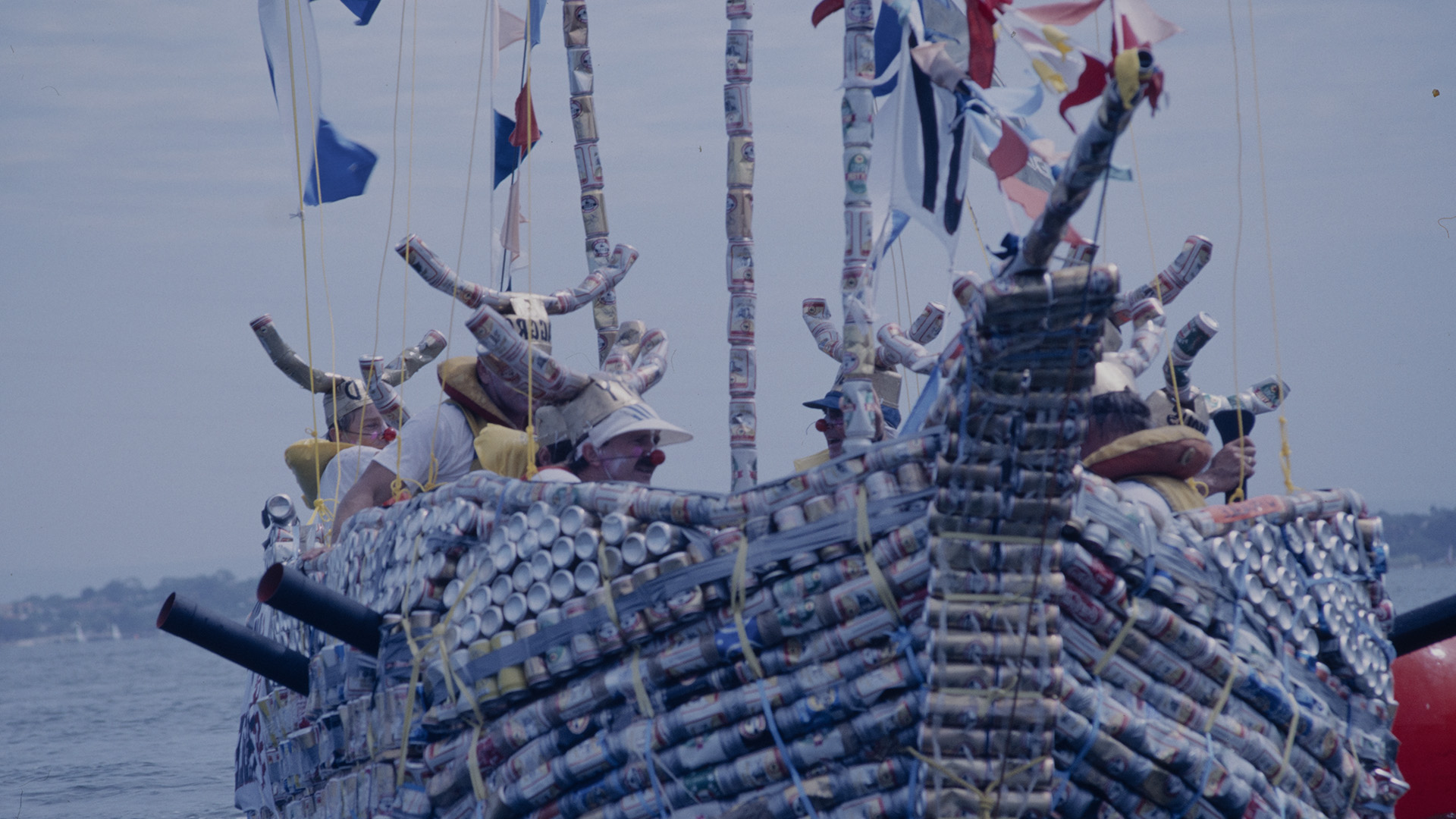 Creative ways to recycle aluminium cans in the early 1980s