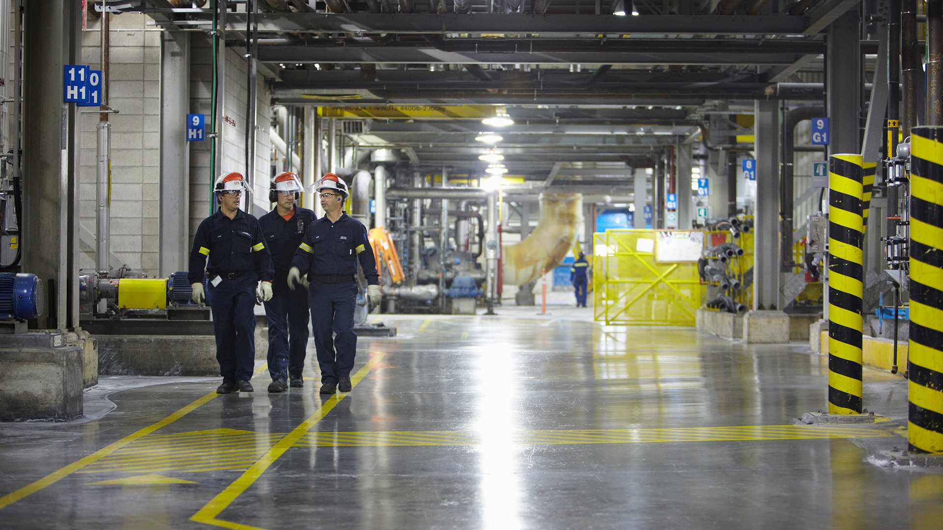 ����vlog���Canada operations