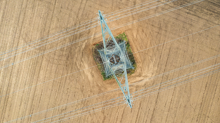  câbles de lignes électriques