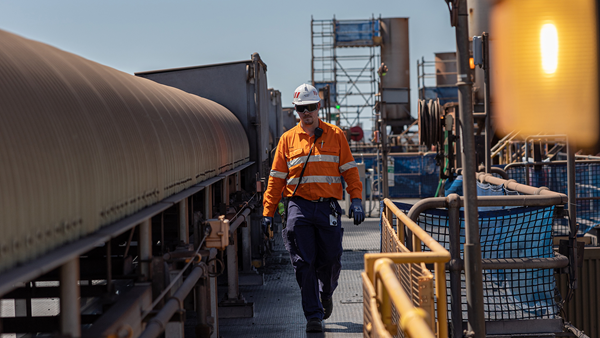 Employee at Yarwun refinery
